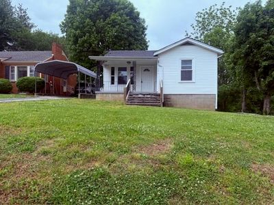 121 Doris Ave