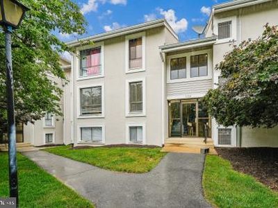 5758 Village Green Dr APT D