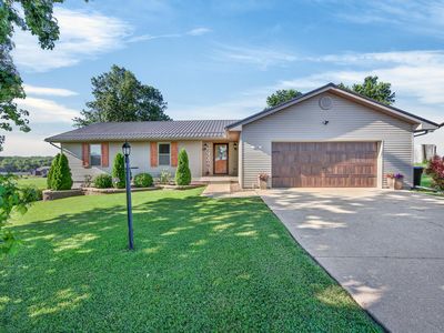 220 Bonnie Drive