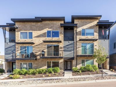 1398 E Gambel Oak Way