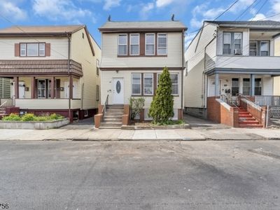 89 Schley St