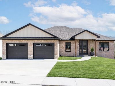 735 Sardonyx Dr