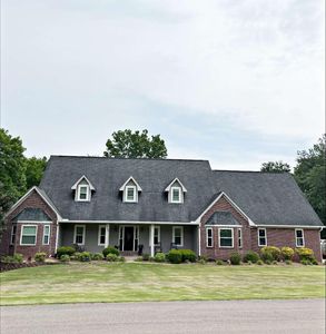 2489 Edgemont Cir