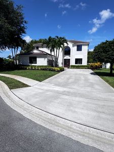 6347 Shadow Tree Ln