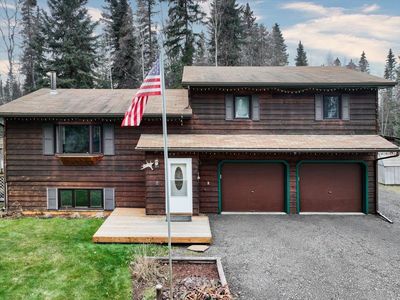 551 S Evolyn Dr