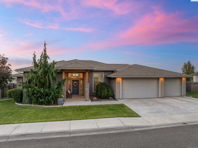 Property at 1810 W 52nd Ave, Kennewick, WA