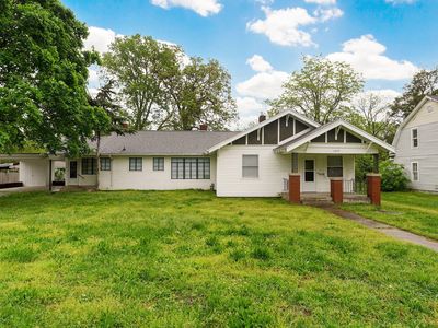 1615 W Nichols Street