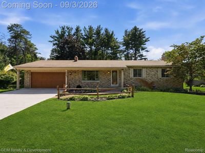2067 Glen Iris Dr