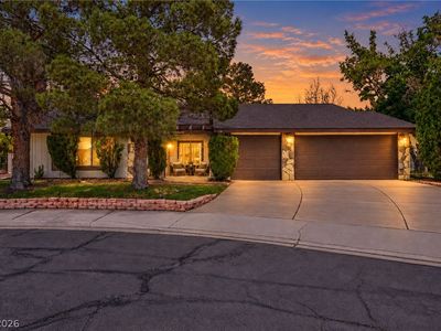 3188 Moonflower Dr