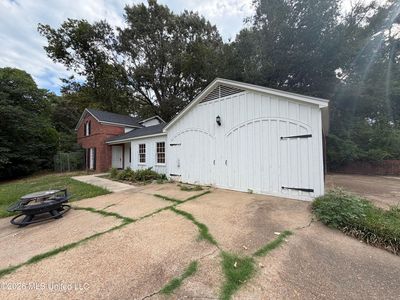 1202 Highland Dr