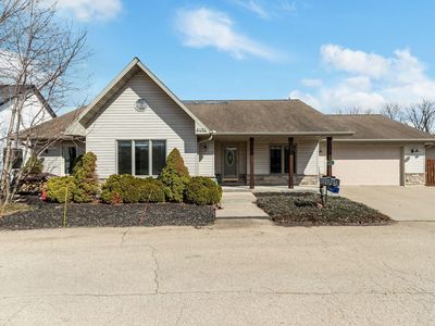 6454 Sunshine Harbour Dr