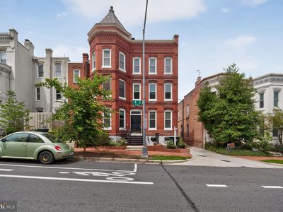 516 4th St NE APT 202