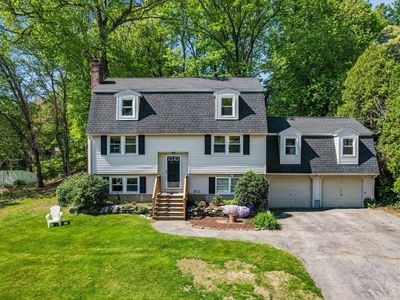 6 Nutmeg Drive