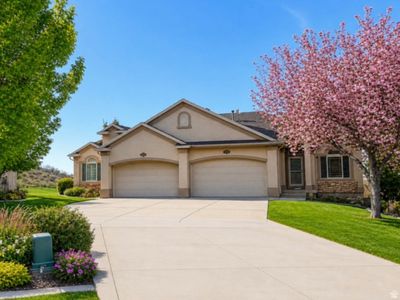 209 Edgewood Cir