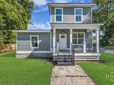 802 W 44th Street