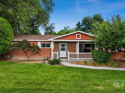 11056 Lone Star Rd