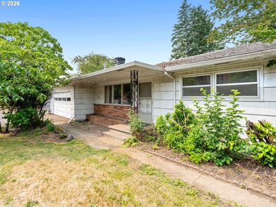 975 SE Kane Dr