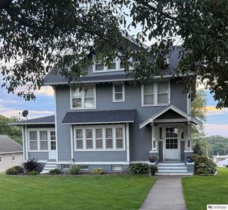 414 N Davis Ave