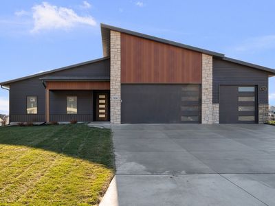 324 Linda Ln