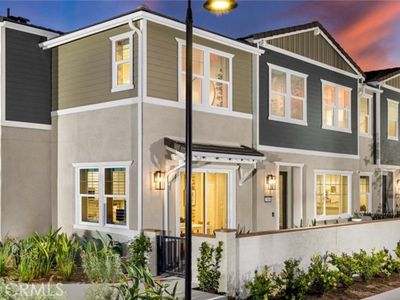 3932 E Bucknell Paseo