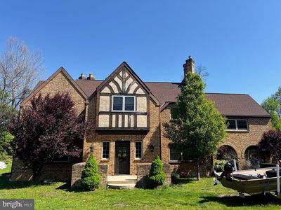 78 Roseland Dr