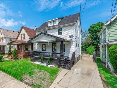 2718 Roanoke Ave