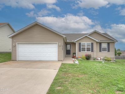 2044 S Highview Ave