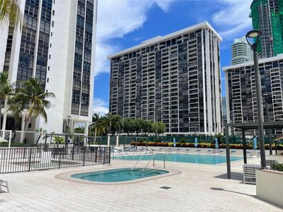 1901 Brickell Ave APT B506
