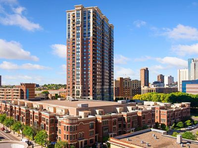 500 E Grant St APT 2102