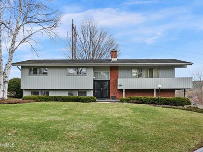 59 Joan Dr