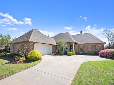 2444 S Turnberry Ave