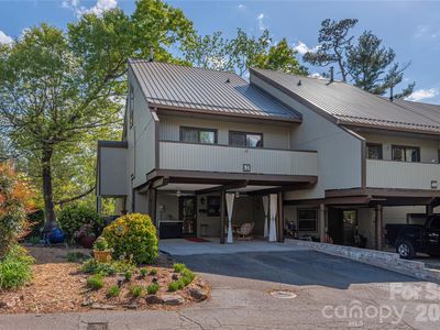 51 Maple Ridge Ln