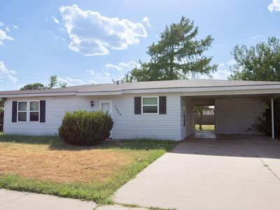 1620 Grandview W