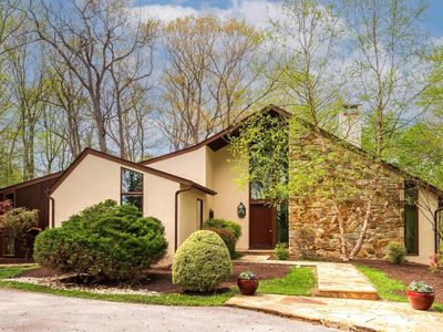 1038 Hershey Mill Rd