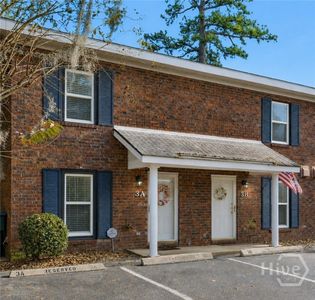 232 Stephenson Avenue #3B