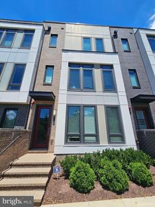 160 Ike Dr