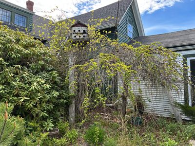 68 Village Rd.