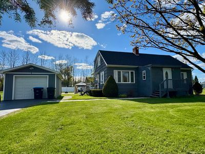 8 Phillips Ave