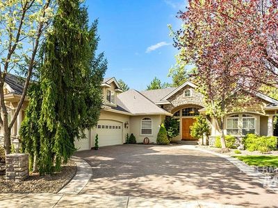 953 S Arbor Island Way