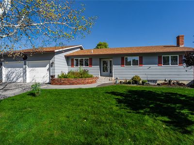 3111 Buttercup Dr