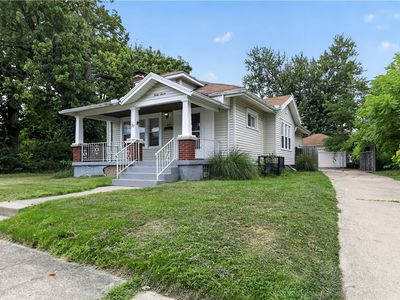 37 Redder Ave