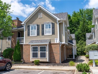 3395 Lenox Village Dr