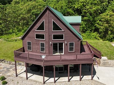 693 Evening Star Ave SE