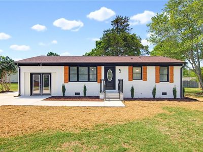 725 Forest Dr
