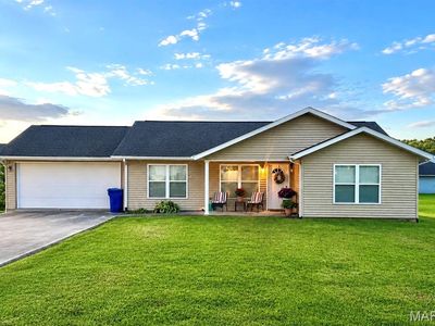 210 Black Willow Ln
