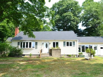18 Highland Park Dr