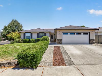 1401 Andrew Dr