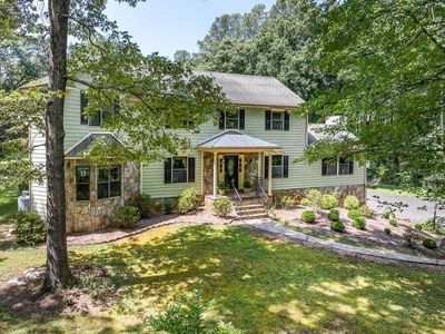5880 Emerald Ln