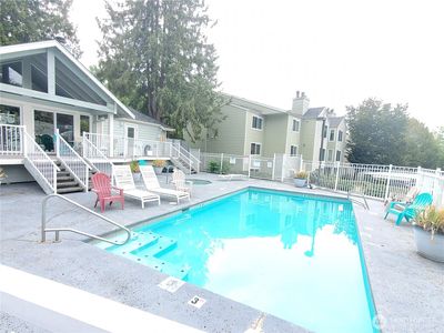 975 Aberdeen Avenue NE #J104