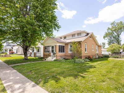 411 N Lincoln Ave